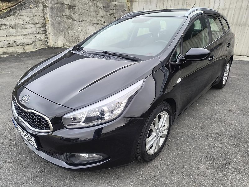 Kia Ceed (2013) 1.6 GDI 99KW/VYHŘ.VOLANT+SEDAD - fotka 2 z 49