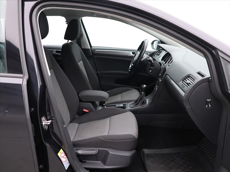 Volkswagen Golf Variant 1,6 TDI 77kW Aut.klima Navi - fotka 11 z 25