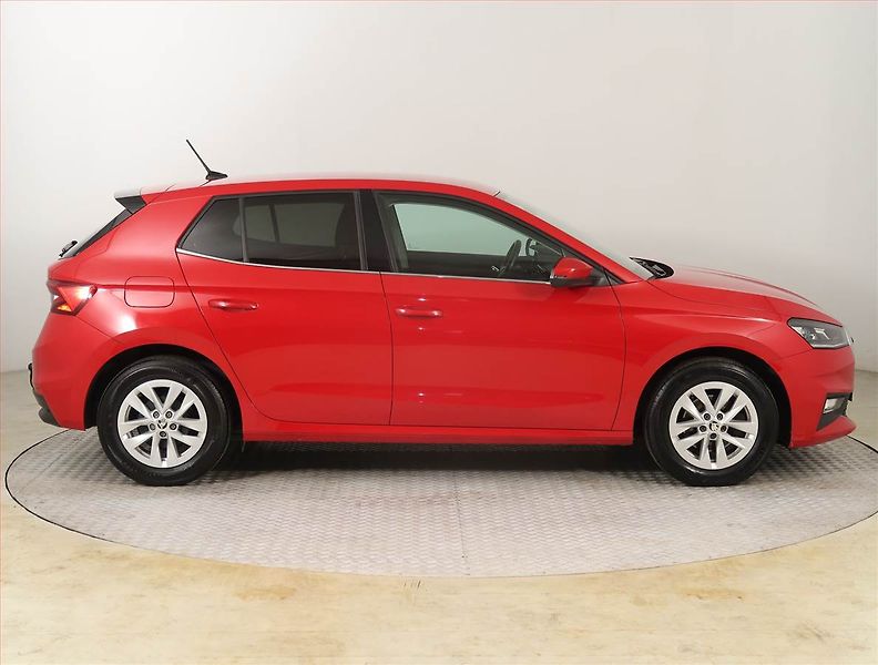 Škoda Fabia (2023) 1.0 TSI, Serv.kniha, Tempomat - fotka 6 z 18
