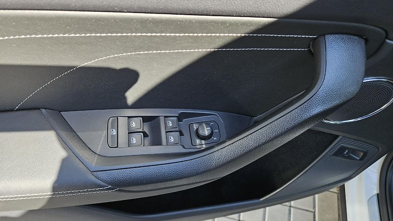 Škoda Kodiaq (2023) 2.0 TDI 147KW 4x4 DSG L&K - fotka 10 z 36