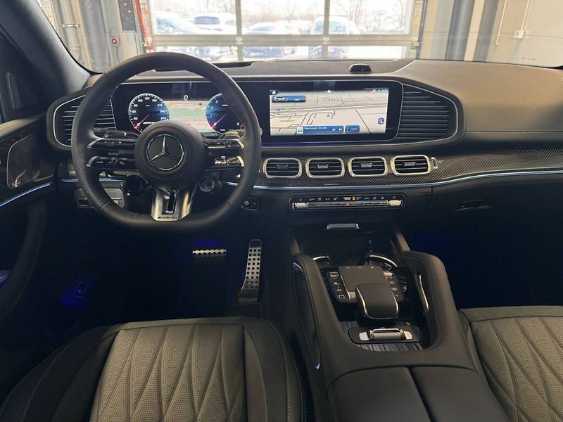 Mercedes-Benz GLS (2026) 63 S 4MATIC+ - fotka 7 z 10