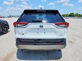 Toyota RAV4 (2024) Auto na cestě - náhled 6