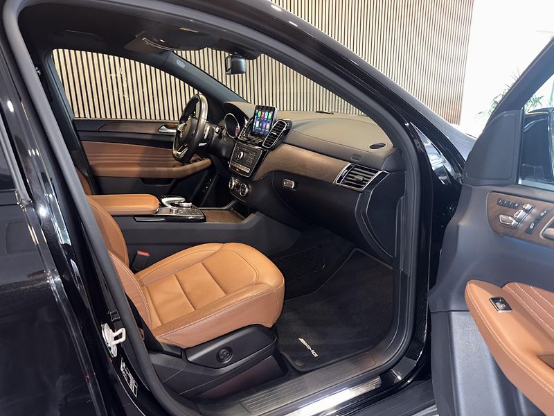 Mercedes-Benz GLE 43 AMG Coupé Tažné LED CarPlay - fotka 18 z 33
