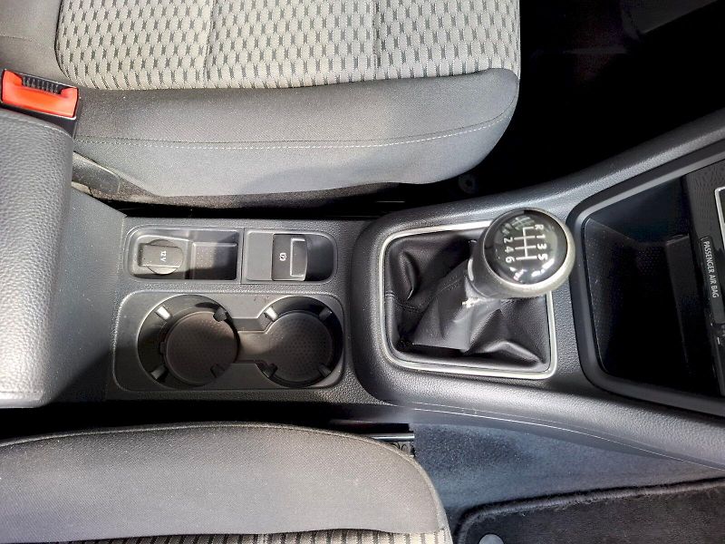 Volkswagen Sharan (2012) TDI 2,0/110 kW 7-míst - fotka 20 z 37