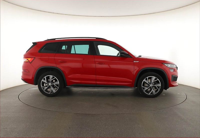 Škoda Kodiaq (2023) Sportline 2.0 TDI - fotka 6 z 21