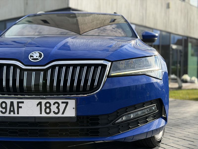Škoda Superb (2022) 2.0 TDi 110 kW/manual/tažné - fotka 8 z 23