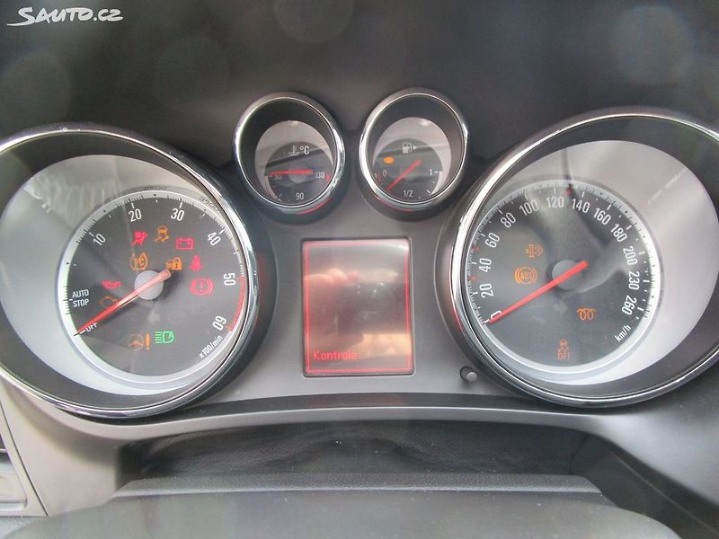 Opel Zafira 1,6D-100KW-NOVÁ STK - fotka 19 z 24