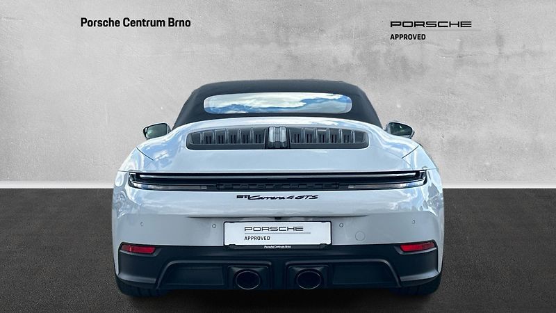 Porsche 911 (2026) Carrera 4 GTS Cabriolet - fotka 4 z 30