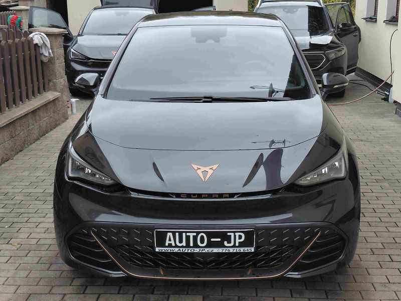 Cupra Born 170kW XL-BAT-77kWh SOH-93,4% - fotka 6 z 8