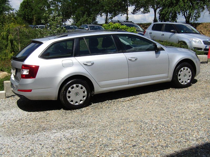 Škoda Octavia (2018) 1.6 TDI 81kW  4X4 - fotka 11 z 40