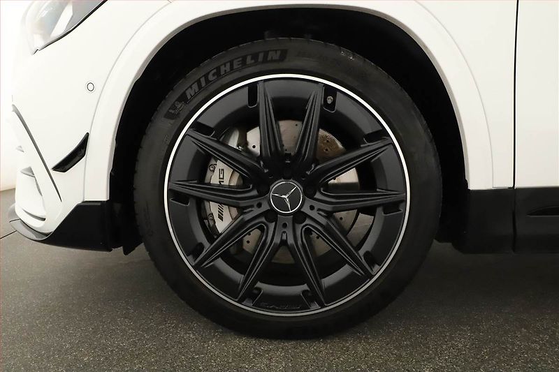 Mercedes-Benz GLA (2026) 35 AMG 4MATIC, AMG - fotka 20 z 20