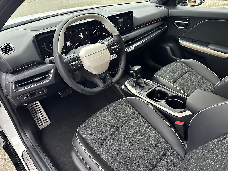 Kia K4 (2025) 1,6 T-GDi 7DCT 110 kW GT Line - fotka 4 z 6
