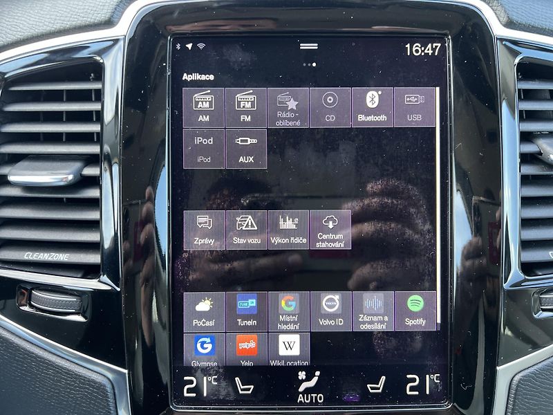 Volvo XC90 2.0 D5 DRIVE-E 4x4 PŮVOD ČR - fotka 25 z 56