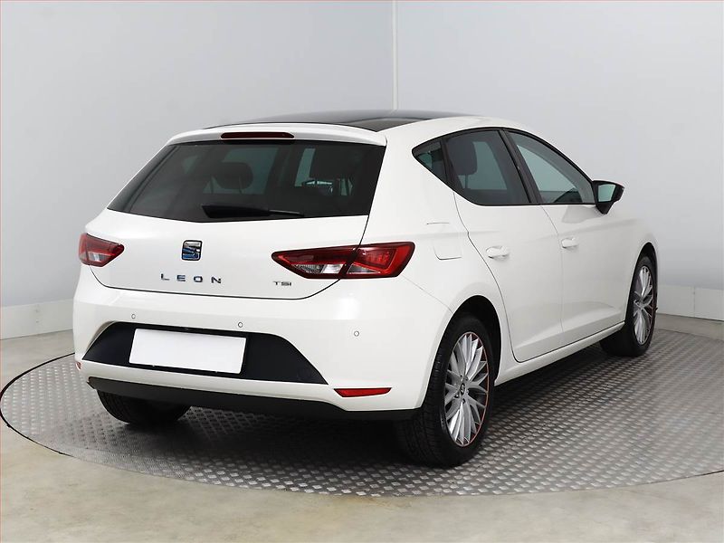 Seat Leon (2016) Style 1.2 TSI, ČR,1.maj - fotka 5 z 16