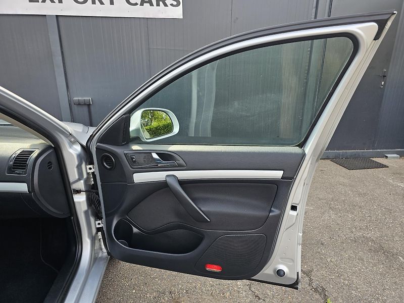 Škoda Octavia 1.2 TSI 77kW SPORT EDITION - fotka 29 z 42