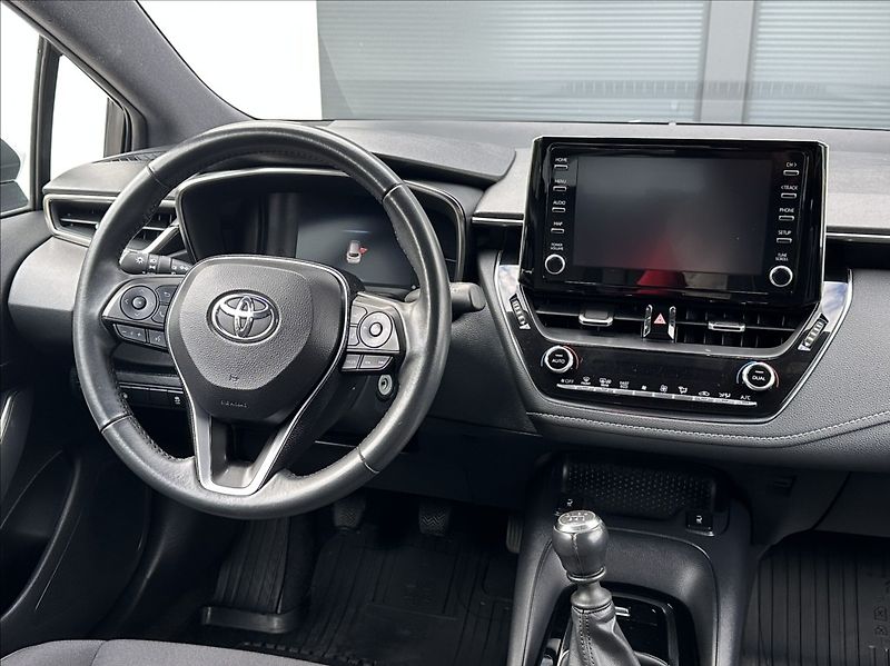 Toyota Corolla 1,2 Turbo 115PS  TS Comfort - fotka 23 z 53