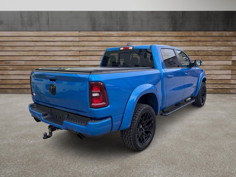 Dodge RAM (2022) +HYDRO BLUE+LOOK26+OFFR.PAKET+ - fotka 3 z 22