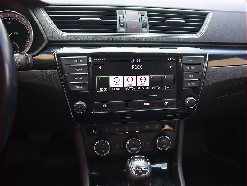 Škoda Superb (2016) 2.0 TSI, 4X4, Automat, Kůže - fotka 12 z 22