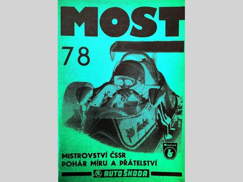 Jméno Melkus mělo v době, kdy se v tehdejším východním bloku jezdila závodní série s názvem Pohár míru a přátelství, zvuk. Postarali se o to otec Heinz Melkus a jeho syn Ulli Melkus (na snímku vpravo s číslem 81).