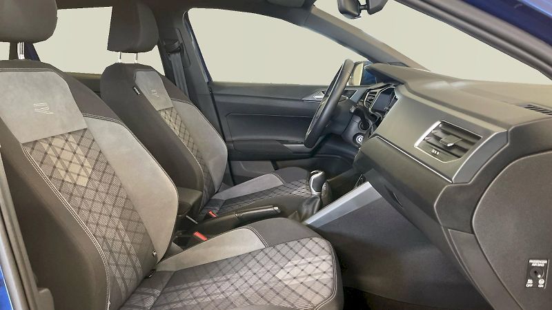 Volkswagen Taigo (2025) R-Line 1.0TSI 85kW - fotka 14 z 29