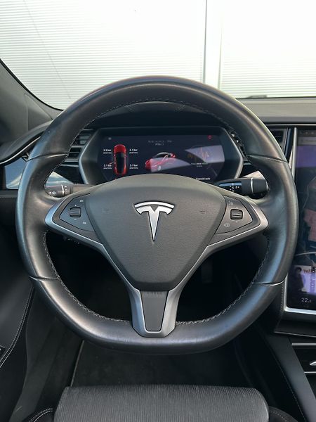 Tesla Model S 75D 386kW MCU2 SOH 91%  - fotka 8 z 27