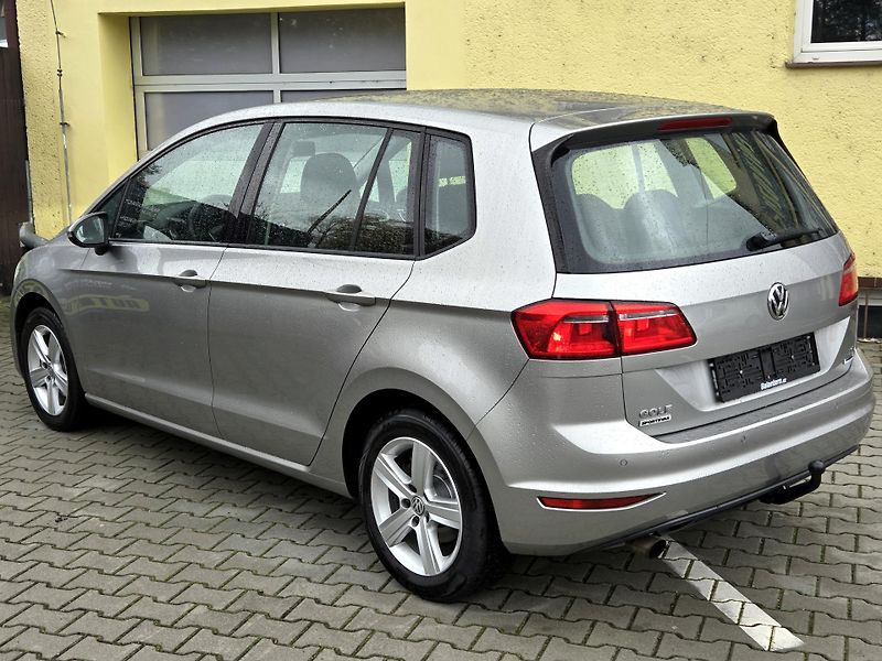 Volkswagen Golf Sportsvan TSi CEBIA,KAMERA,Bi-xenony  - fotka 8 z 43