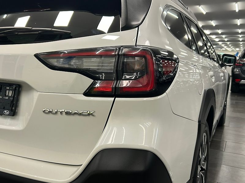 Subaru Outback (2023) 2.5 TOURING 2023 | Záruka - fotka 10 z 53