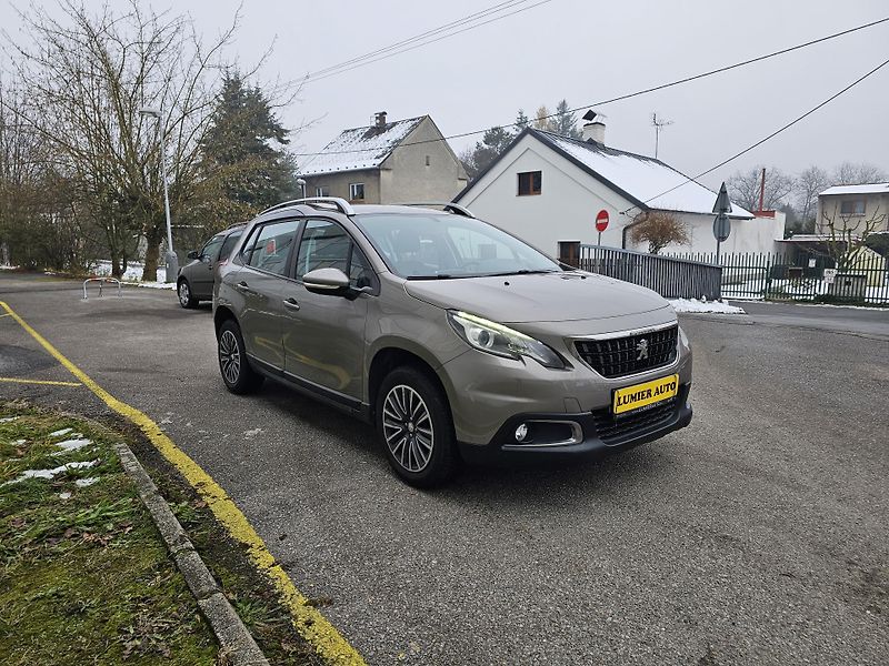 Peugeot 2008 (2017) 1.2 Pure Tech 81KW - fotka 7 z 22