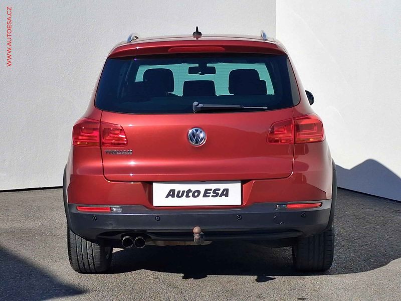 Volkswagen Tiguan (2015) 1.4 TSi 4motion, Lounge - fotka 5 z 19