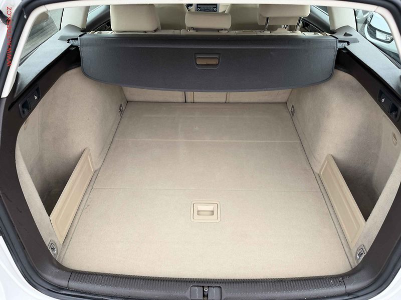 Volkswagen Passat (2012) 2.0TDi, DSG, výhřev sed - fotka 7 z 17