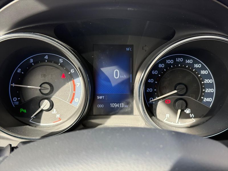 Toyota Auris 1,6 Active Trend - fotka 11 z 20