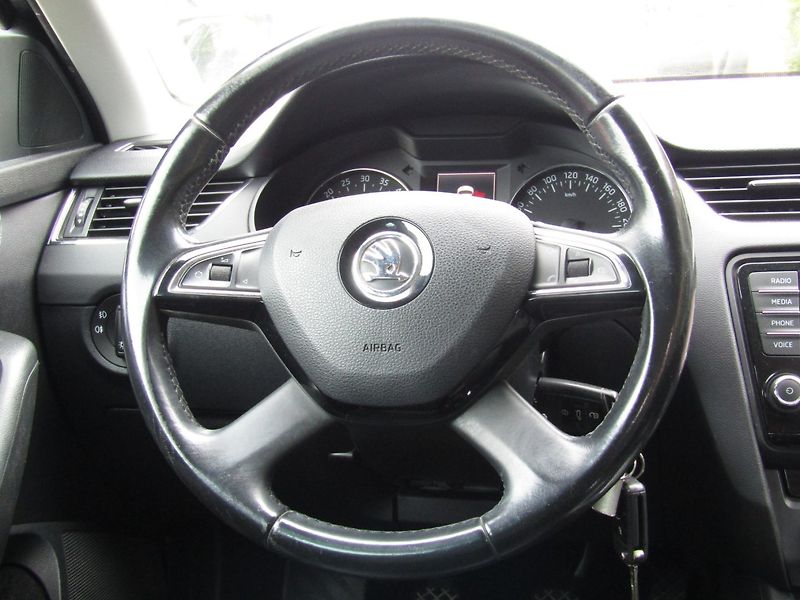 Škoda Octavia (2014) 1.6 TDI  77kW - fotka 16 z 42