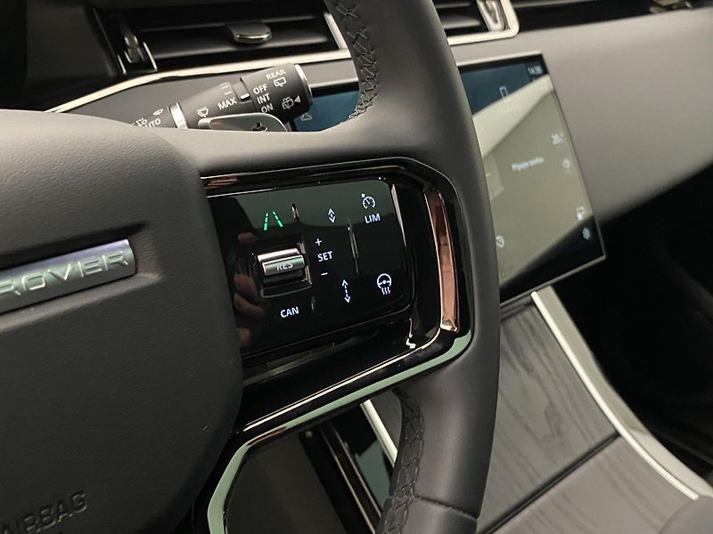 Land Rover Range Rover Evoque D200 DYNAMIC SE AWD AUT CZ - fotka 20 z 49