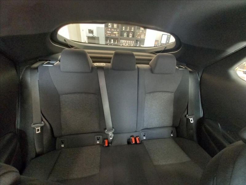 Toyota C-HR 1,8 Comfort Business - fotka 10 z 14