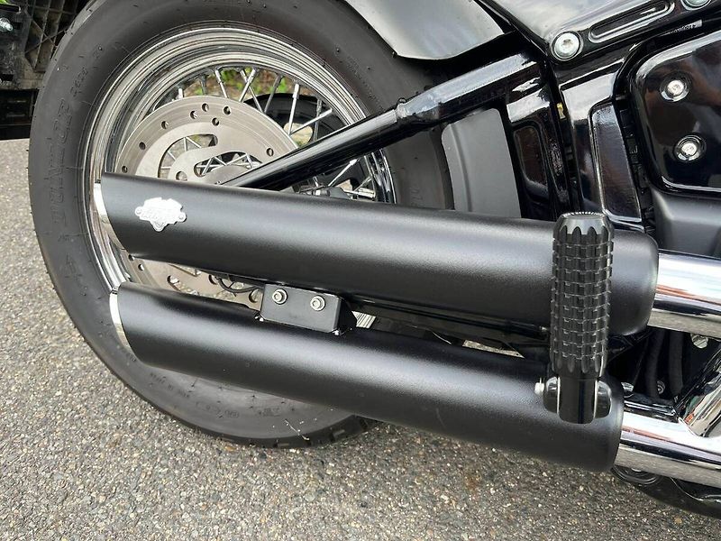 Harley-Davidson FXST Softail Standard (2020) - fotka 11 z 18