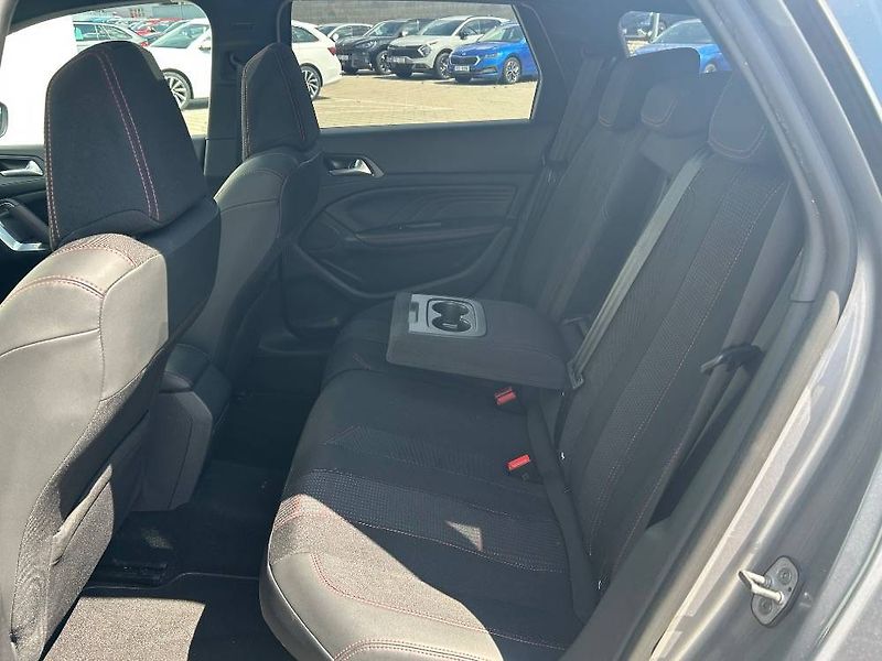 Peugeot 308 GT S&S EAT8 1.5 BlueHDi - fotka 9 z 23