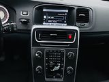 Volvo V60 2.4D5 MANUÁL TAŽNÉ SERVISKA - náhled 35
