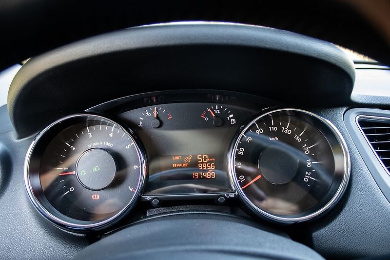 Peugeot 5008 - fotka 12 z 16
