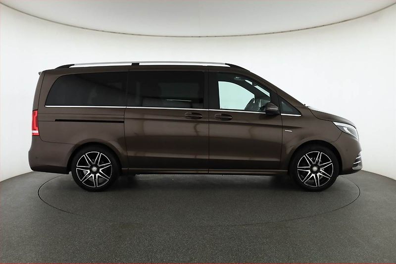 Mercedes-Benz Třídy V (2017) Avantgarde 250 d 4MATIC, DPH - fotka 6 z 21