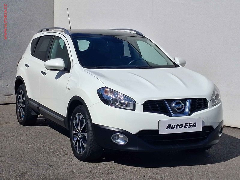 Nissan Qashqai (2011) 2.0, I-Way, panor, navi - fotografie inzerátu