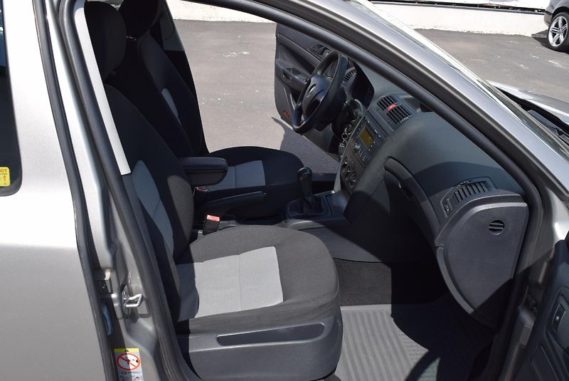 Škoda Octavia (2007) 1.6MPI 75kw CLASSIC KLIMA  - fotka 29 z 38