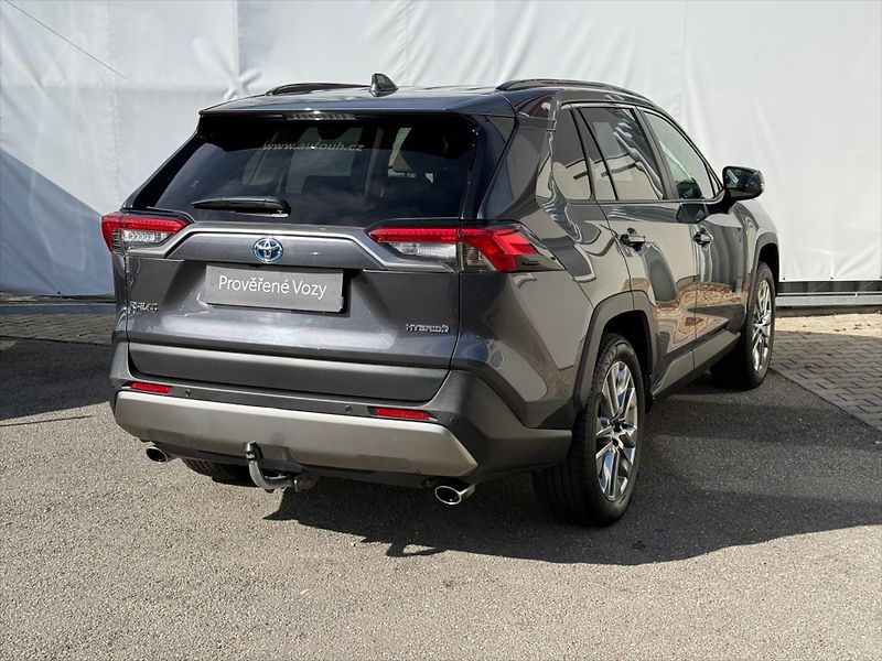 Toyota RAV4 2,5 Executive, 4x4, Hybrid - fotka 4 z 24