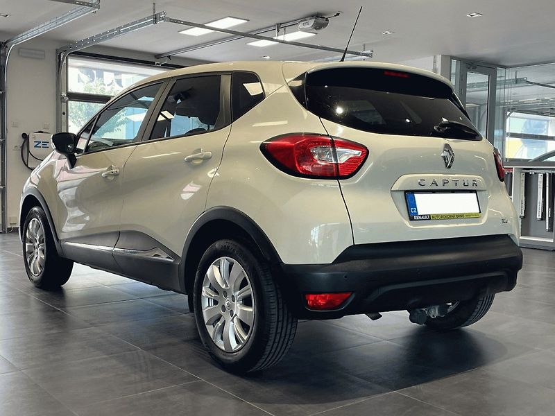 Renault Captur (2015) ZEN ,09TCe 90k - fotka 3 z 18