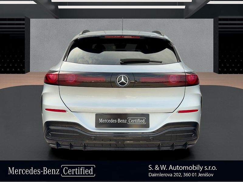 Mercedes-Benz GLC 400 4MATIC EQ AMG - fotka 6 z 37