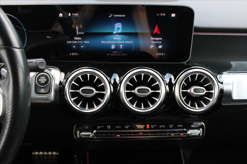 Mercedes-Benz GLB 2,0 220D  ČR,4MATIC,A/T,AMG - fotka 17 z 39