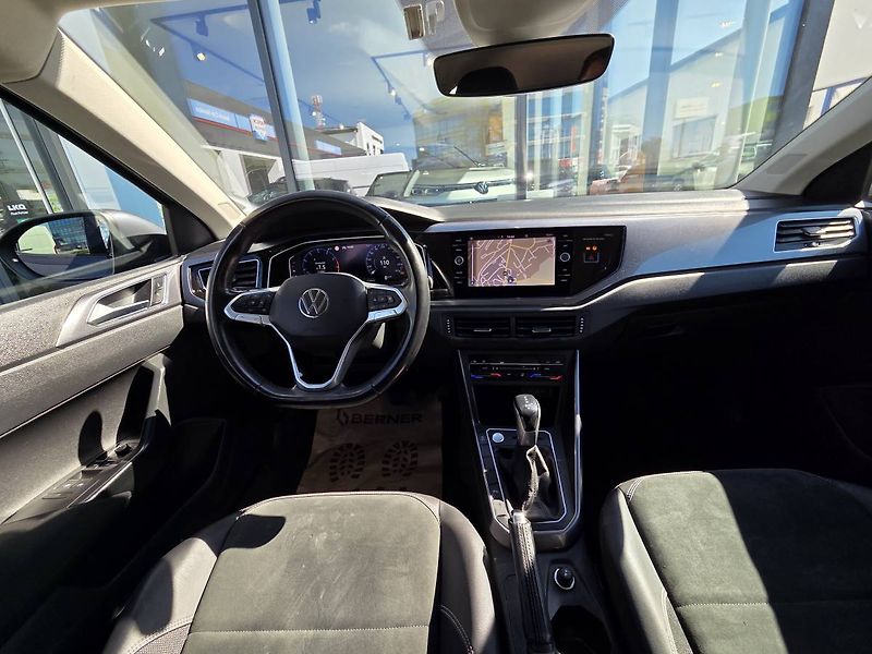 Volkswagen Taigo (2023) 1.0 TSI Style - fotka 12 z 42