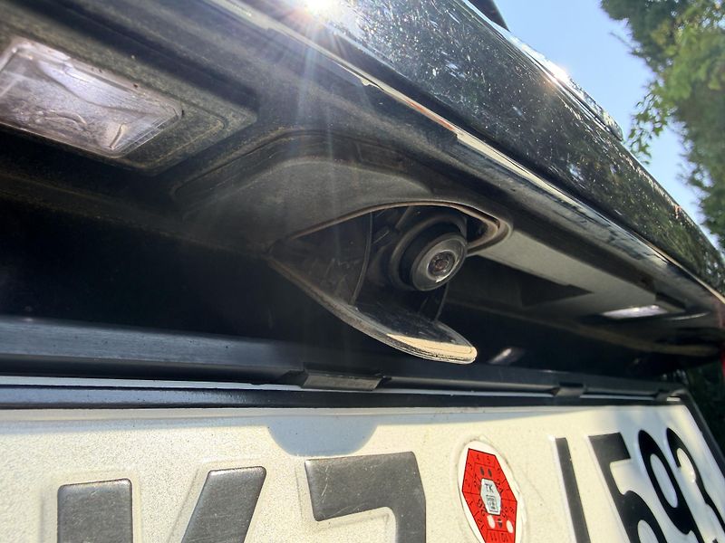 Mercedes-Benz GLC 220D 4MATIC - fotka 11 z 49