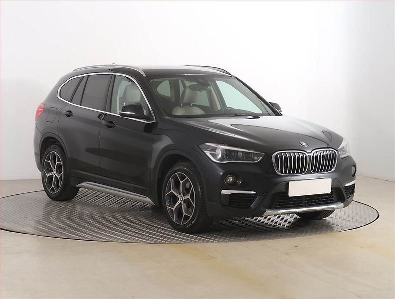 BMW X1 (2019) xDrive20d, 4X4, Automat - fotografie inzerátu