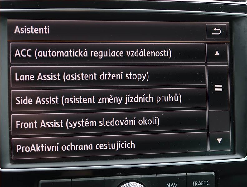 Volkswagen Touareg (2015) R-Line 3.0 TDI - fotka 26 z 29