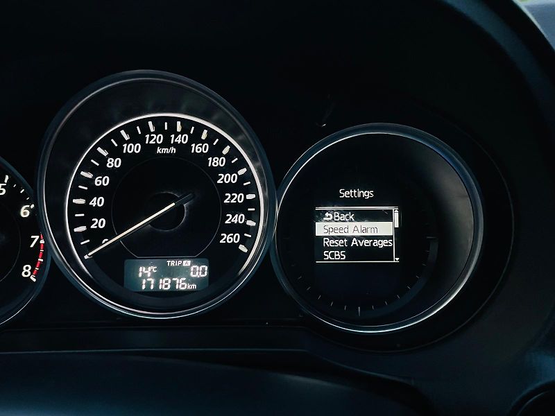 Mazda 6 2.0i 1.MAJITEL VÝHŘEV SENZORY - fotka 45 z 49